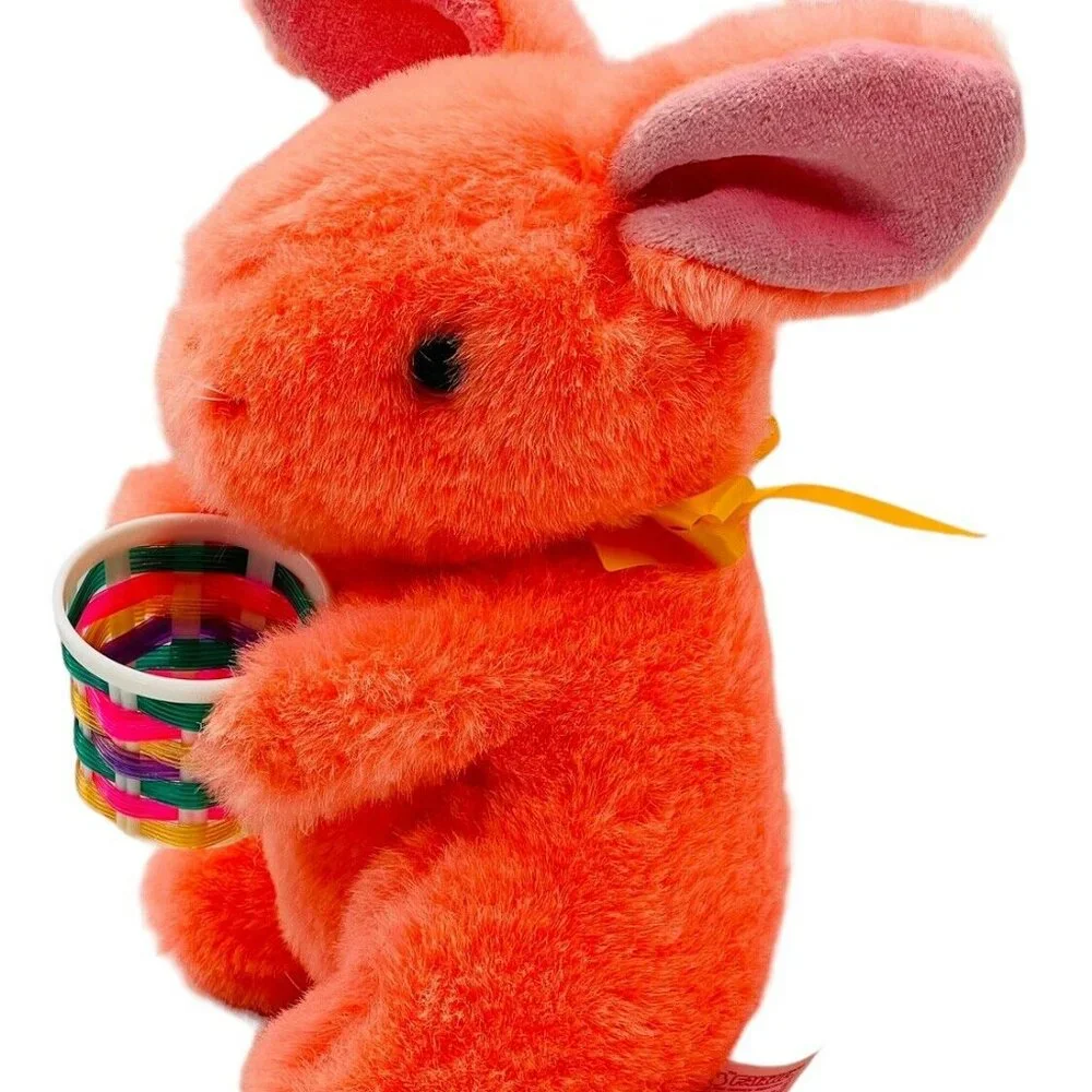 Fairview Salmon Easter Bunny Rabbit 9 inch Nylon Woven‎ Basket Pink Eyes 1988
